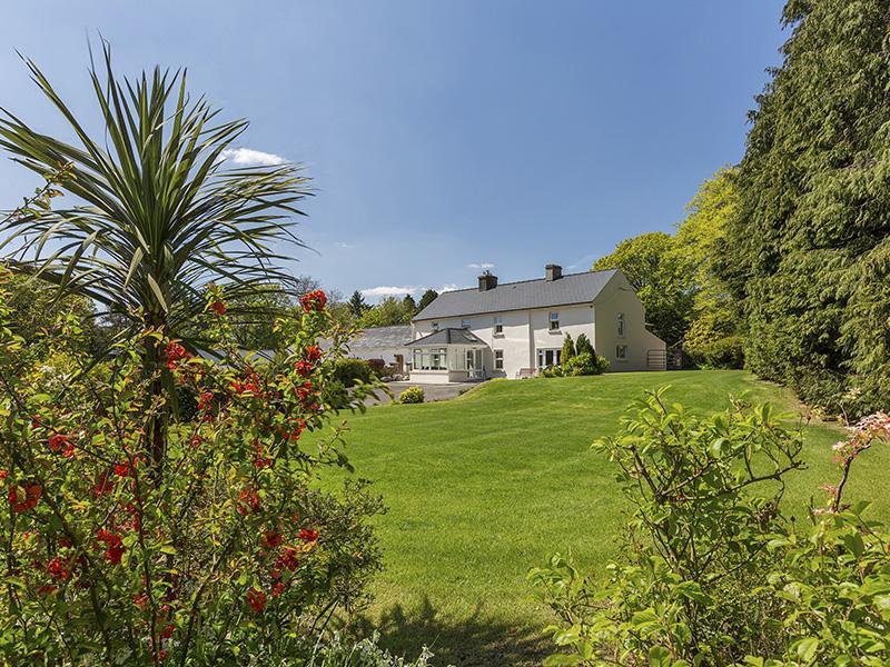 Curradoon House Villa Ballynamult ภายนอก รูปภาพ